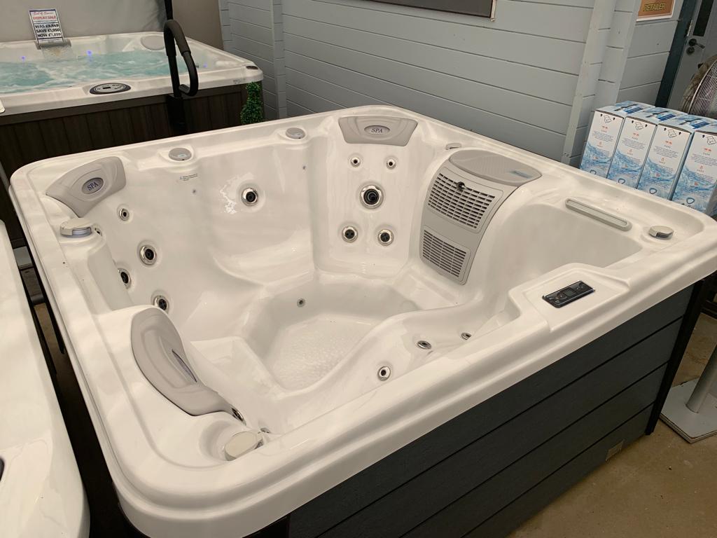 Opal Spas Relax Ex-Display. Pearl White + Grey