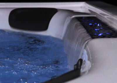 Jacuzzi J-4 Overspill Waterfall
