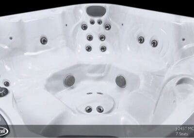 New 2024 Jacuzzi J-245